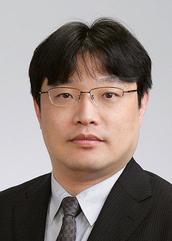 Dr. Takami, Taro
